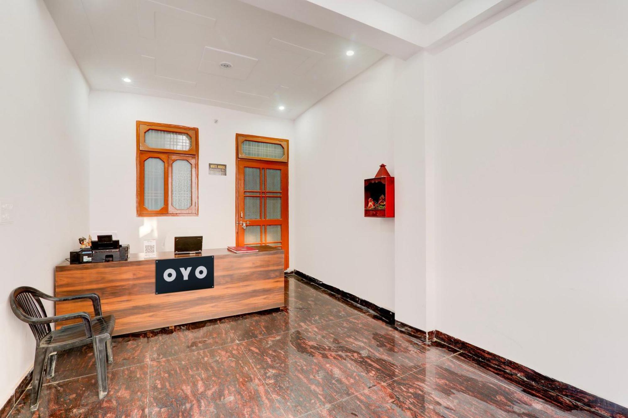 Hotel O White House Hasanganj エクステリア 写真